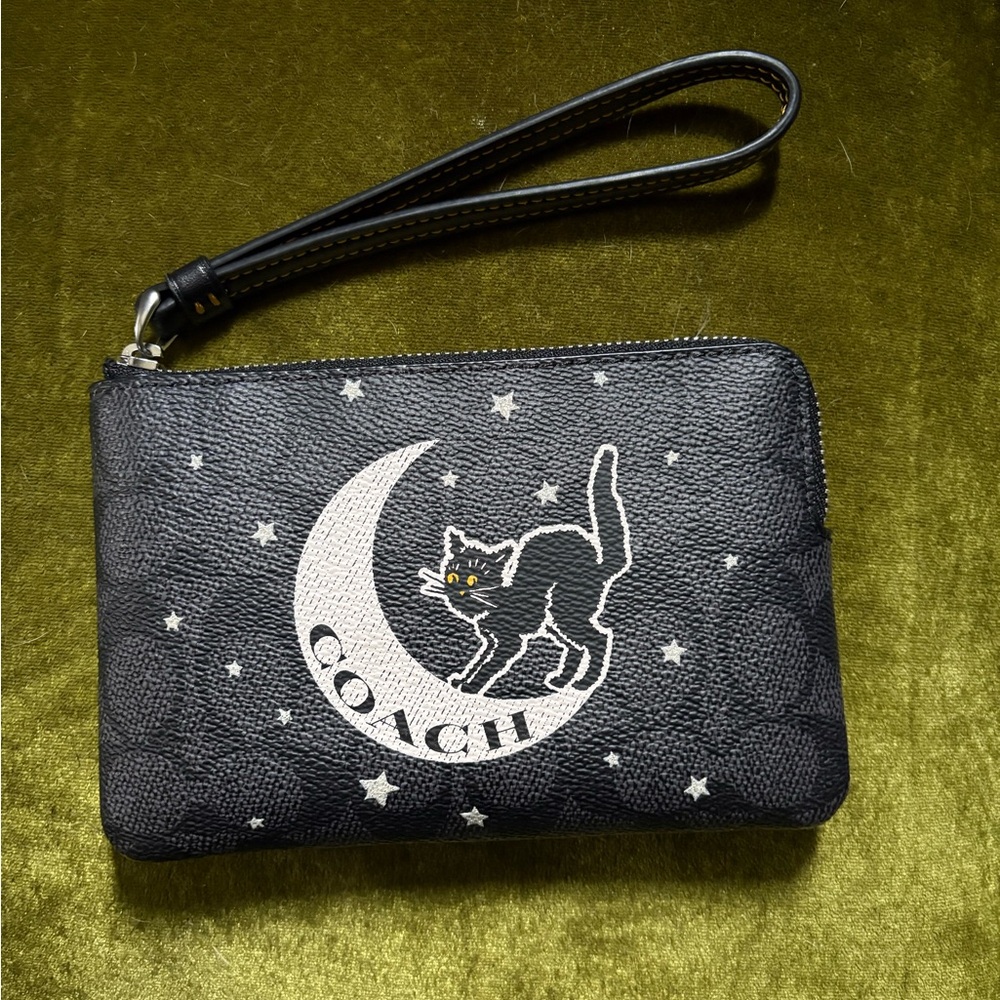 Coach signature Black Wristlet